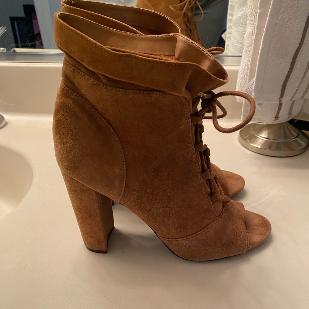 Nine West Tan Suede Ankle Peep Toe Booties size 10